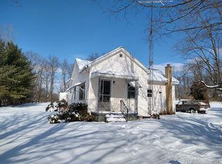2597 Tipton Hwy, Adrian, MI