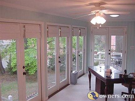 Sunroom w/FR doors and central