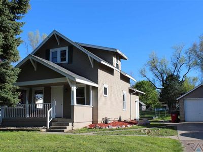 2117 E 31st St N, Sioux Falls, SD, 57104