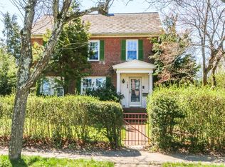 146 Allyn St, Holyoke, MA 01040