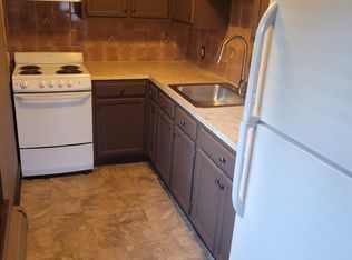 411 4th St #2E, Fall River, MA 02721