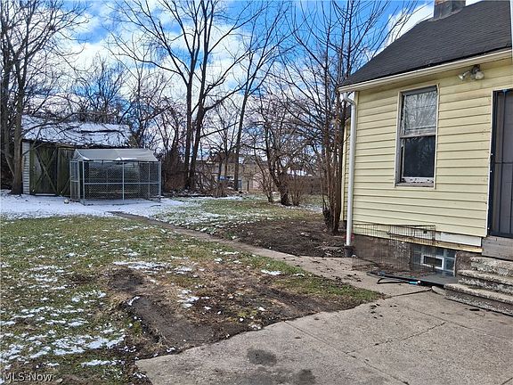 3rd image of 4922 Anson Ave