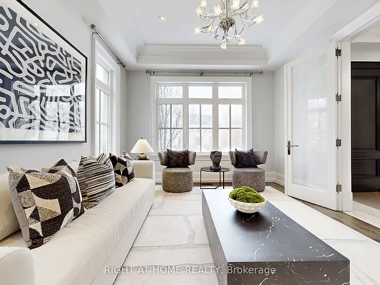 15 Davina Cir — Photo 4