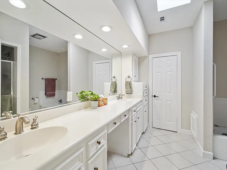 6722 Vanderbilt St #2 — Photo 14