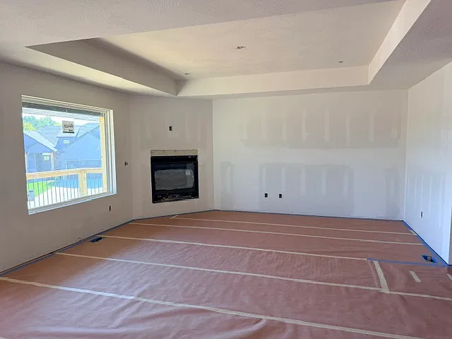 4 bed, 1900 sqft, $2,600 — Photo 3