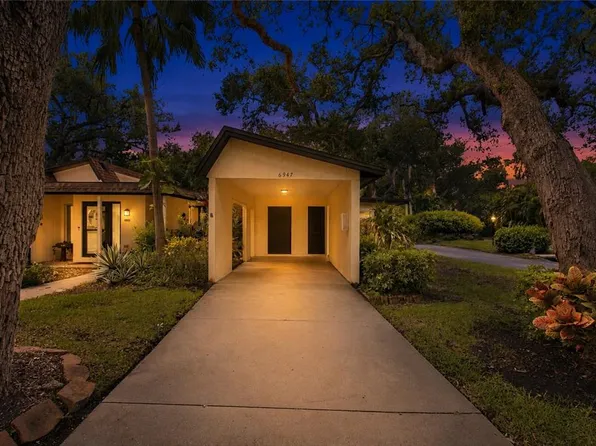 6947 Woodwind Dr #77, Sarasota, FL 34231