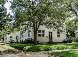 708 W Linn St, Marshalltown, IA 50158
