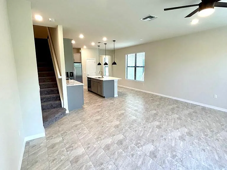 4845 Chantilly Rd — Photo 8