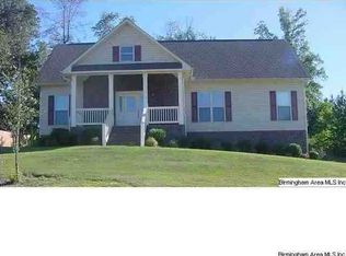 2032 Rising Fawn Dr, Warrior, AL 35180