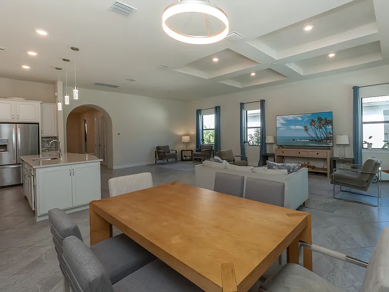 7254 Wilton Dr — Photo 7