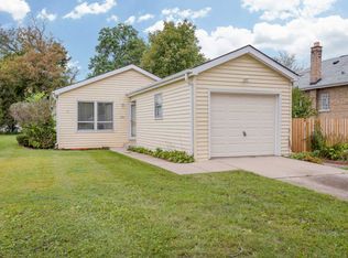 1296 Whitcomb Ave, Des Plaines, IL 60018
