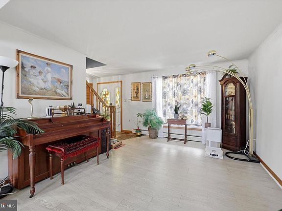 4th image of 630 Mount Alverno Rd