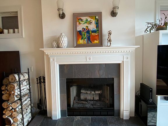 3rd image of 3340 N Southport Ave APT 2