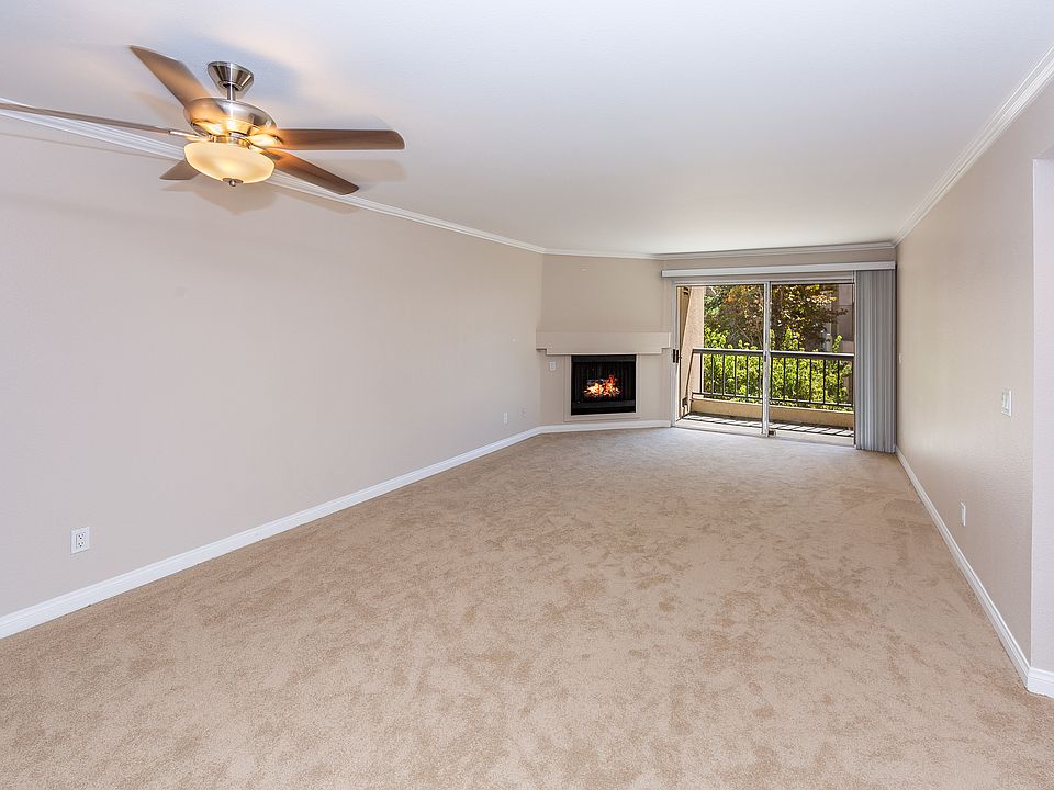 1st image of 5540 Owensmouth Ave APT 218