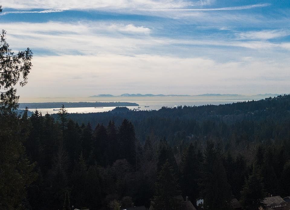 1st image of 5240 Malaspina Pl