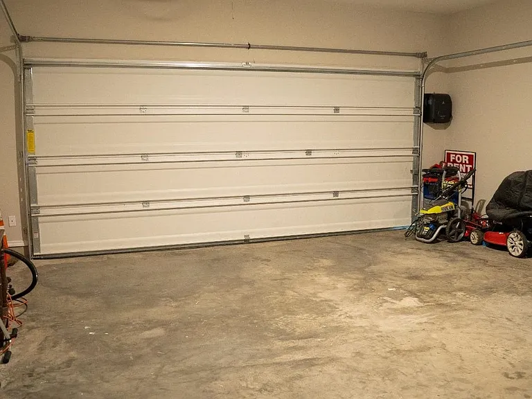 4207 Lorisa Dr — Photo 29