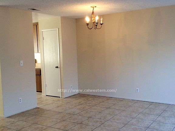 5th image of 1638 Seacreek Way