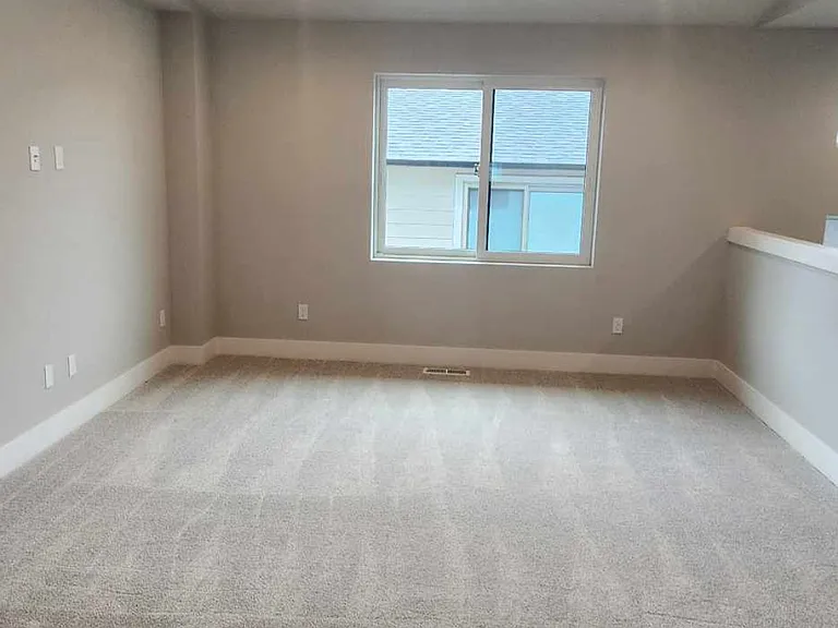 16235 SE Pleasant Valley Pkwy — Photo 21