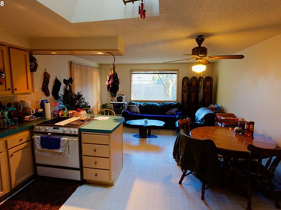 3rd image of 14912 NE 46th St