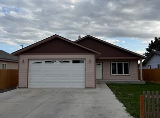212 B St NE, Quincy, WA 98848