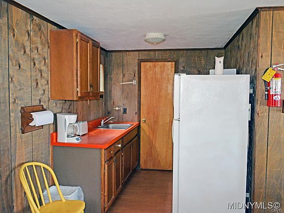 4th image of 709 Park Ave