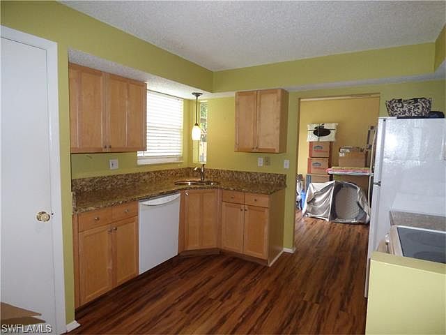 2nd image of 4898 Tahiti Ln