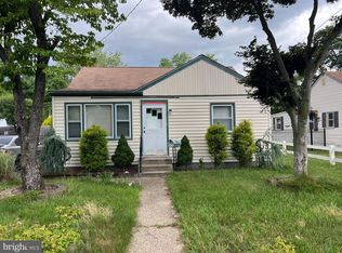 118 E Park Ave, Lindenwold, NJ 08021