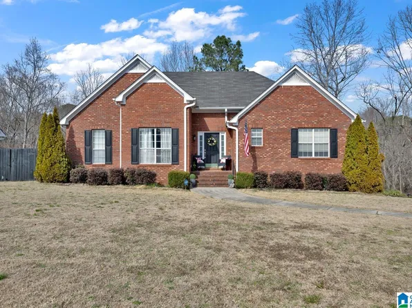 912 Spring Hollow Cir, Gardendale, AL 35071