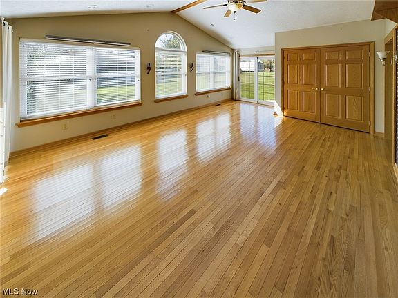 5th image of 1 Buckeye Ln