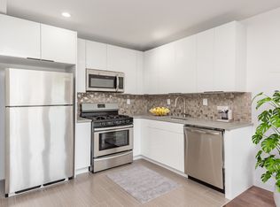 30-26 14th St #3B, Astoria, NY 11102