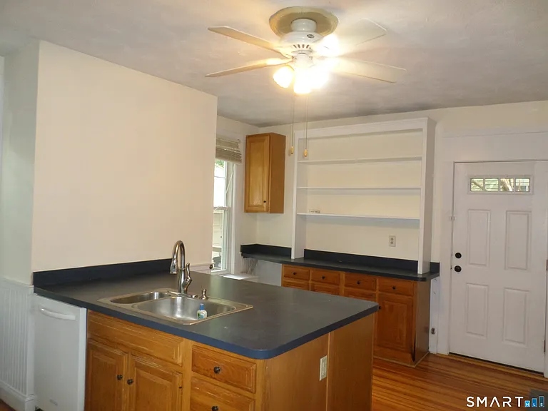 95 Clark St — Photo 11
