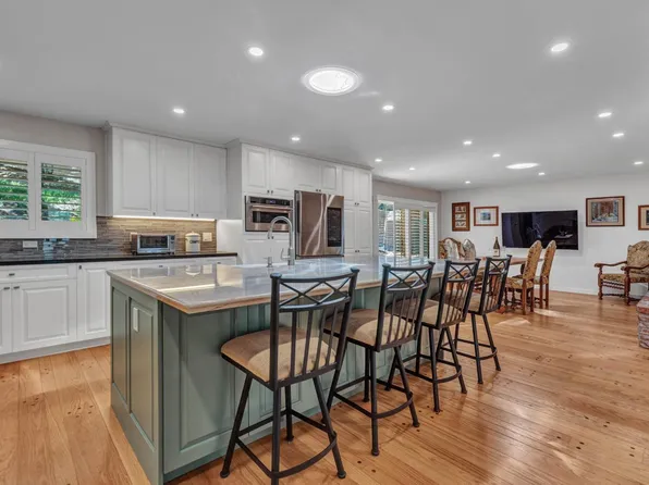 1130 Larkin Way, Napa, CA 94558