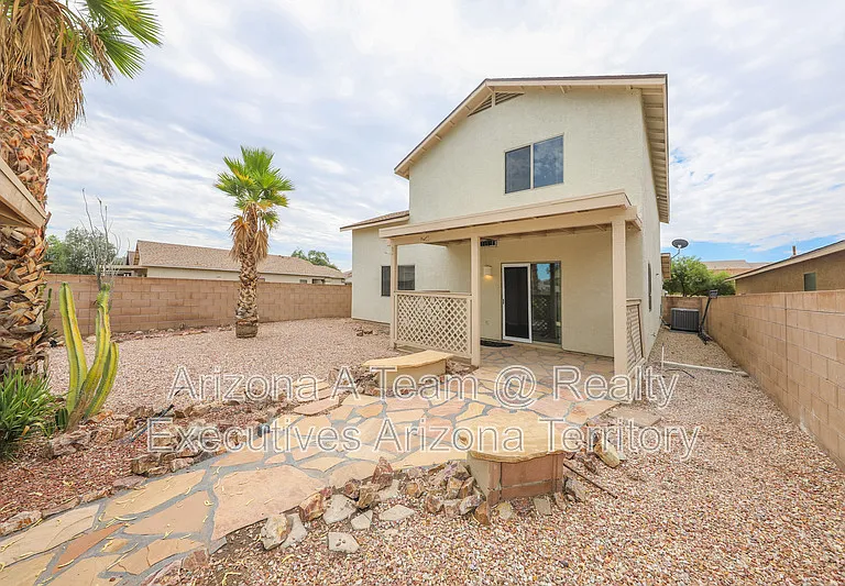 2416 W Chris Oliver Way — Photo 23