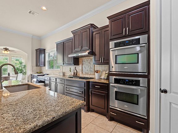 3rd image of 12716 Bismark Dr