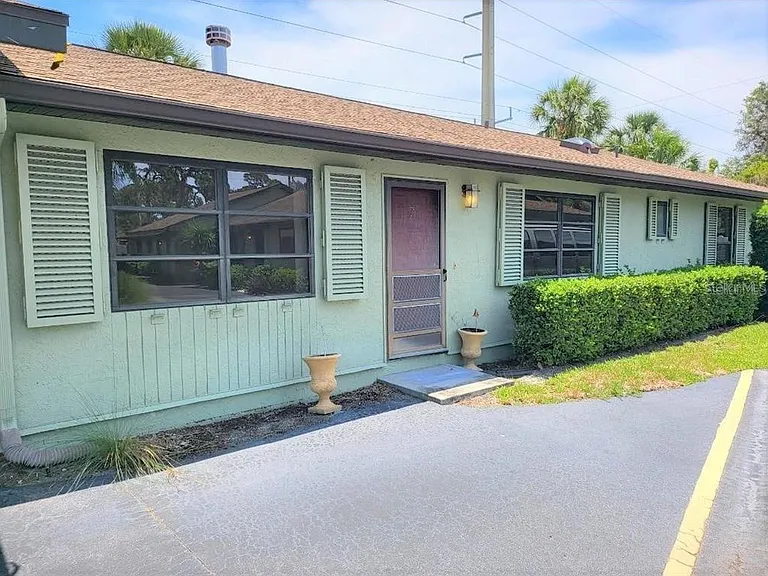 1711 Settlers Dr #7 — Photo 3