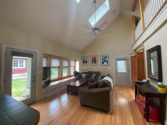 Interior; loft, skylight exposure