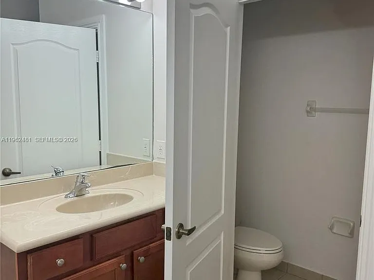 1048 NE 30th Ave #1048 — Photo 19
