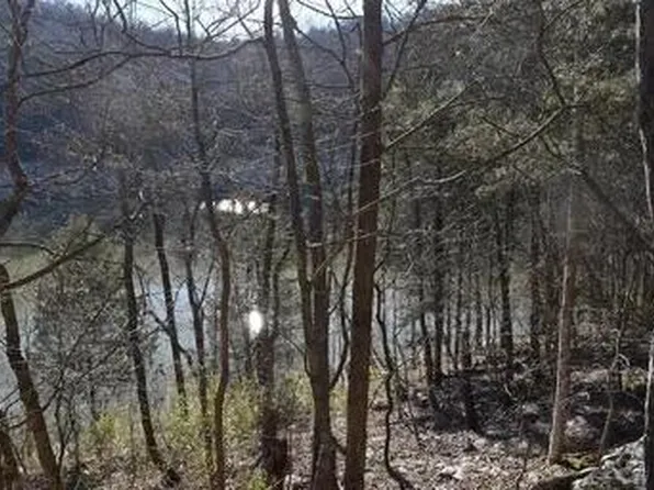 4100 Omega Park Rd, Somerset, KY 42501