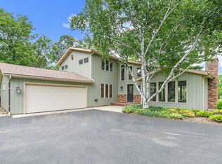15922 Wooddale Dr, Union, IL 60180