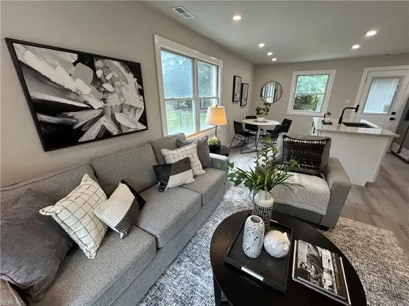 3006 Menands Dr, Chesapeake, VA 23325