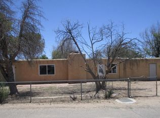 224 Valley High St SW, Albuquerque, NM 87105