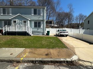 156 Hazel St #156, Woonsocket, RI 02895