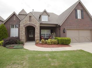 9329 S 74th Ave E, Tulsa, OK 74133