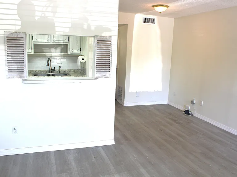 2929 SE Ocean Blvd #I8 — Photo 13