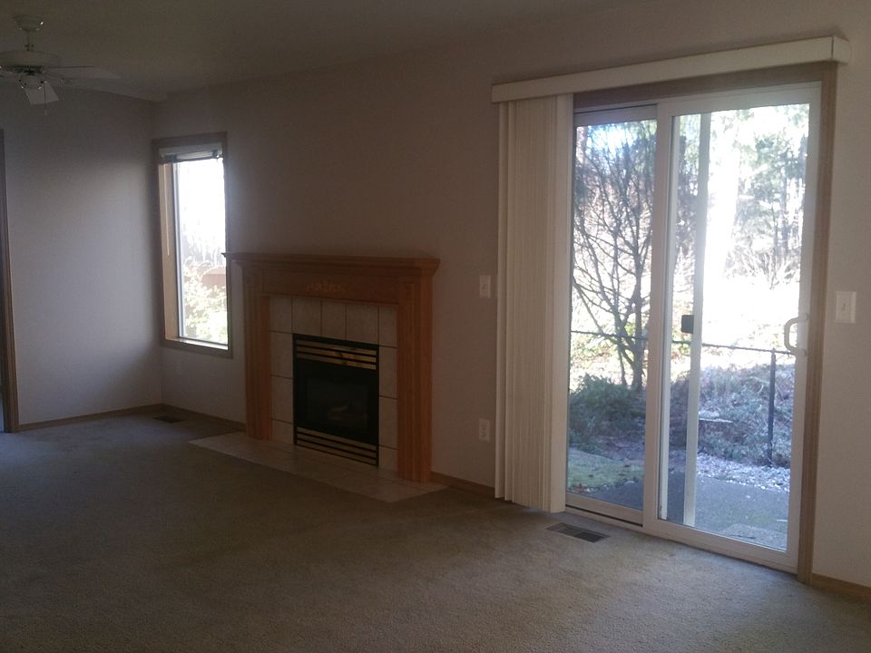 1st image of 16904 123rd Ave E