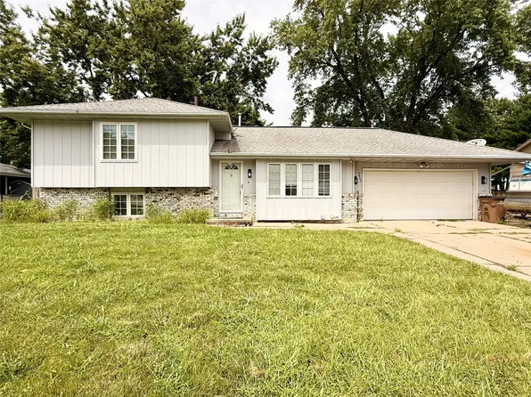 4843 Lakewood Dr, Norwalk, IA 50211