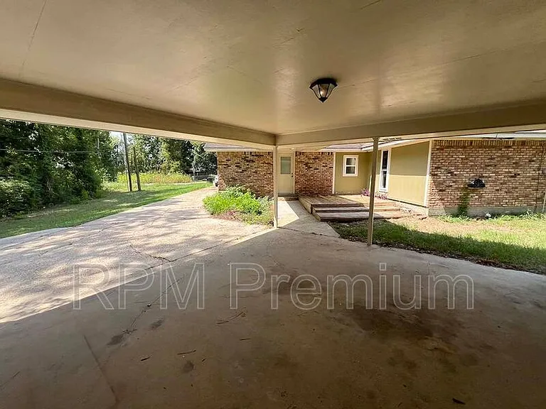 13235 Country Park Ave — Photo 5