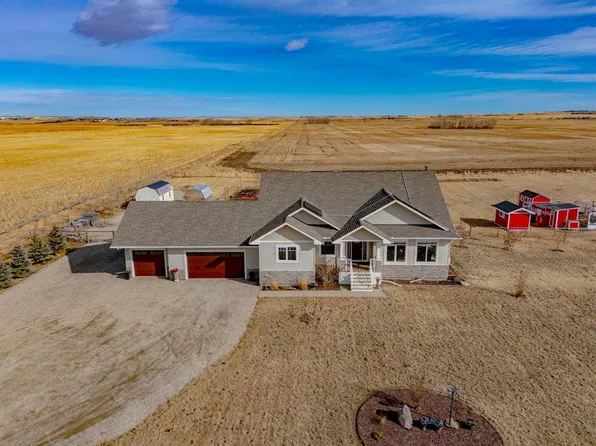 252039 W Range Road 255, Wheatland County, AB T1P 0W3