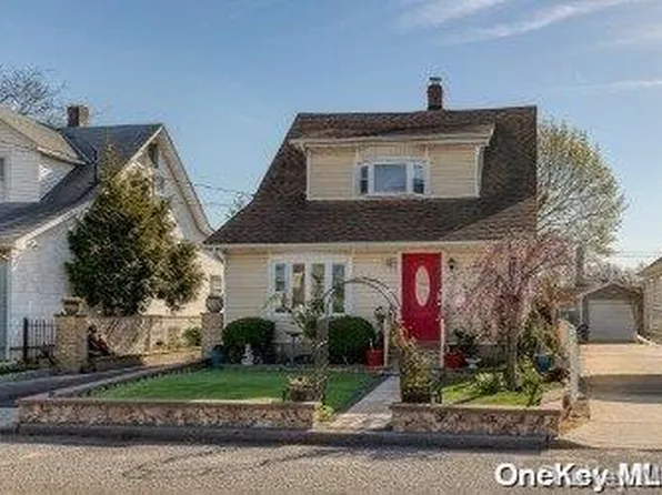 856 Mathilda Place, Uniondale, NY 11553