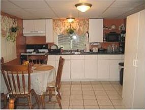 1st image of 14 Parkwood Dr